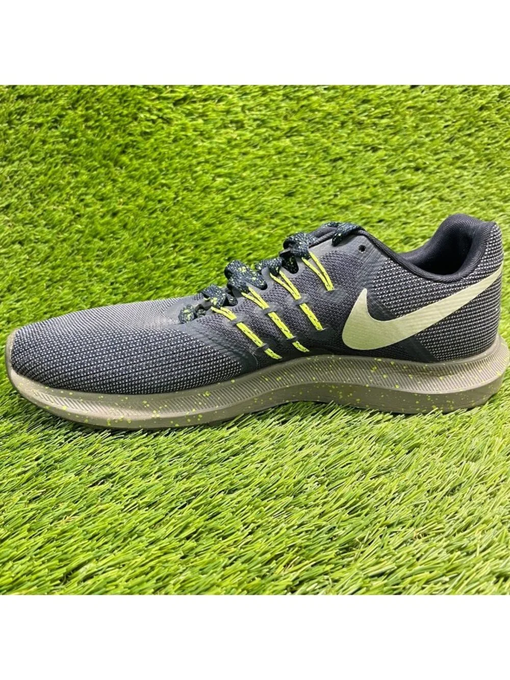 Nike please review